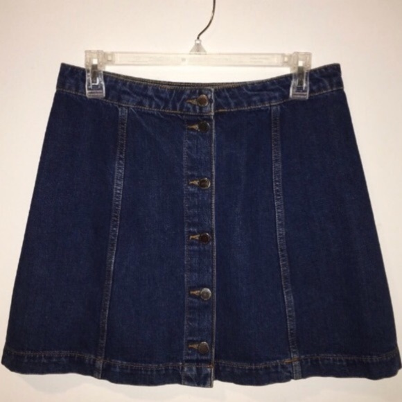 Topshop Dresses & Skirts - Topshop denim mini skirt